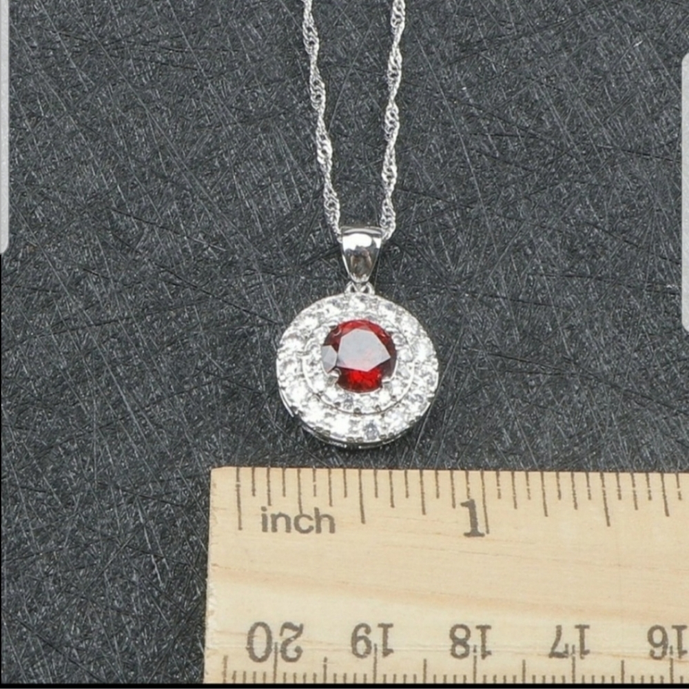 Sterling silver set with red simulated sapphire - Picture 3 of 6